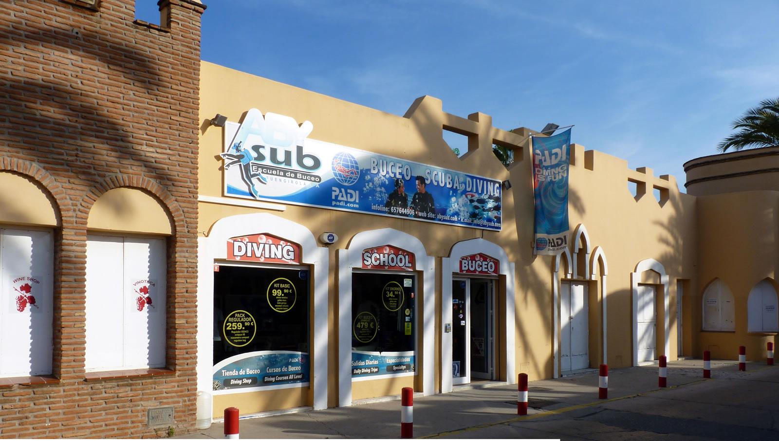 Abysub dive shop in Fuengirola